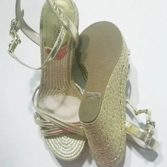 Michael Kors Gold Wedge size 10 - Picture 2 of 6